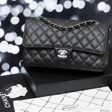 Chanel medium flap bag price